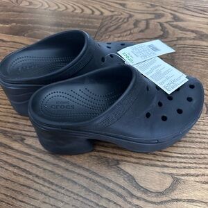 Black Crocs Clogs